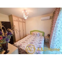  Wonderful three-room apartment in the center of Ravda, 5-6 minutes from the South Beach – centrally located. 