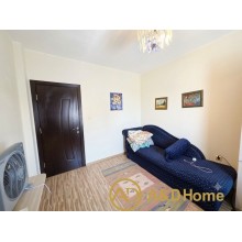  Wonderful three-room apartment in the center of Ravda, 5-6 minutes from the South Beach – centrally located. 