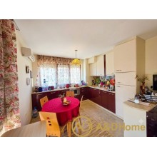  Wonderful three-room apartment in the center of Ravda, 5-6 minutes from the South Beach – centrally located. 