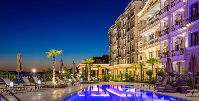 Luxuriöse Zweizimmerwohnung in erster Meereslinie, Anlage ONYX – Sveti Vlas!