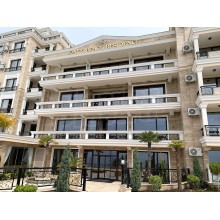 Luxuriöse Zweizimmerwohnung in erster Meereslinie, Anlage ONYX – Sveti Vlas!