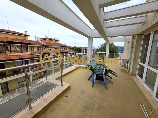 Reduzierter Preis! Großes Studio mit 46 m² Terrasse nahe Mladost – Sonnenstrand West